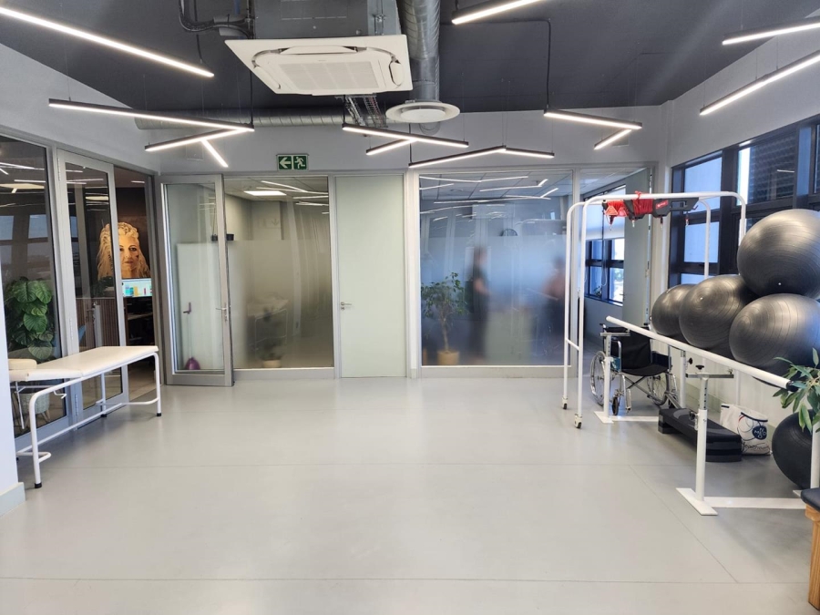 To Let Commercial Property for Rent in Parow Western Cape